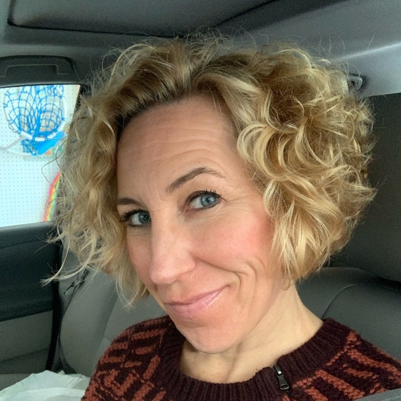 Meet your Posher, Jill - Picture 2 of 2